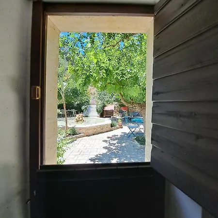 Tsivouli *