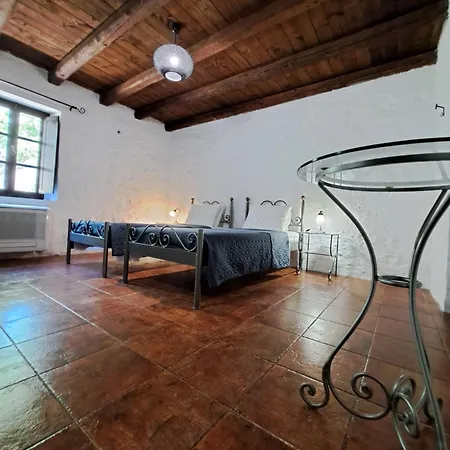 Tsivouli Panzió Lithakiá